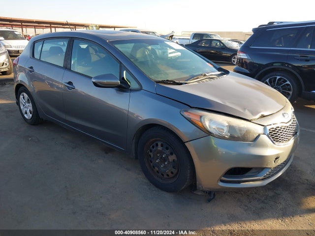 KIA FORTE LX 2016 KNAFK5A8XG5639003 Image 1