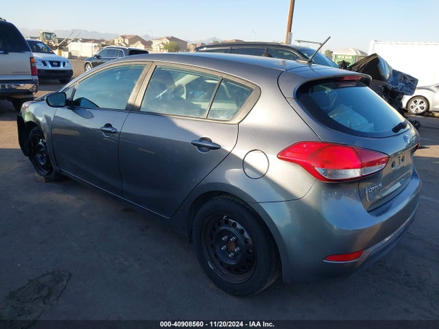 KIA FORTE LX 2016 KNAFK5A8XG5639003 Image 3