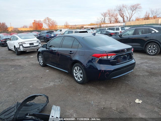 Toyota COROLLA LE 2021 JTDEPMAE8MJ179410 Image 3
