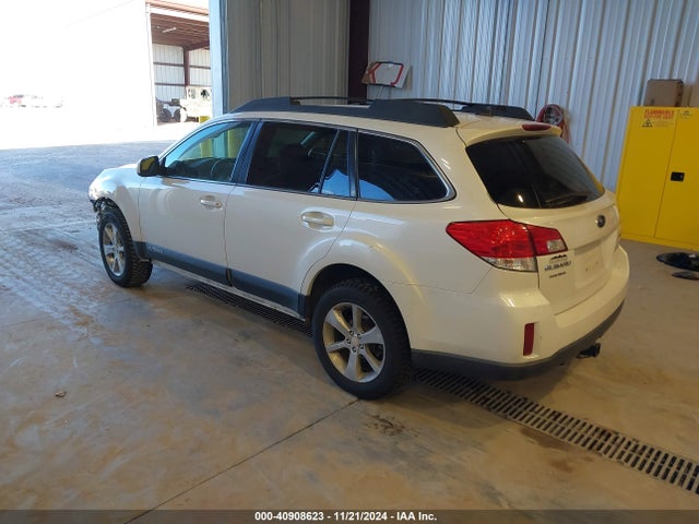 Subaru Outback 2.5i Premium 2014 4S4BRBCC1E3271280 Image 3