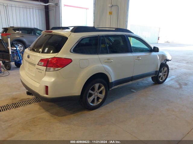 Subaru Outback 2.5i Premium 2014 4S4BRBCC1E3271280 Image 4