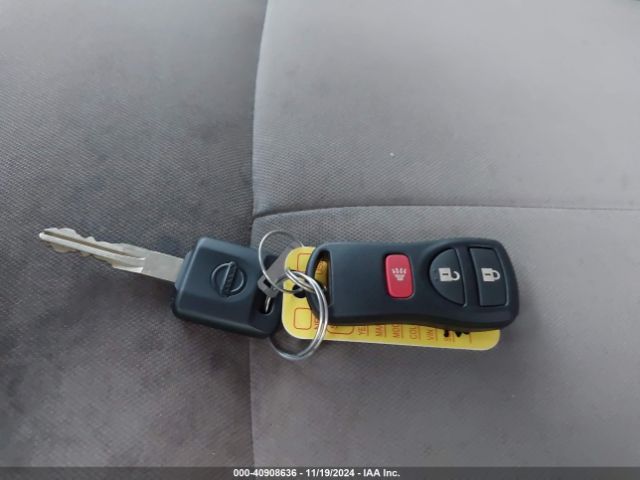 1N6BF0KM7JN813294 Nissan Nv Cargo Nv1500 S V6
