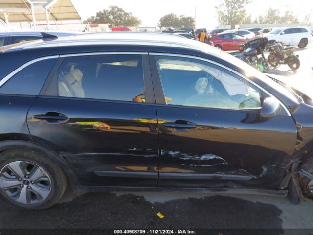 KNDCB3LCXK5245053 KIA NIRO LX