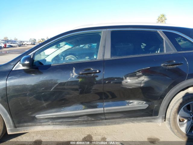 KNDCB3LCXK5245053 KIA NIRO LX