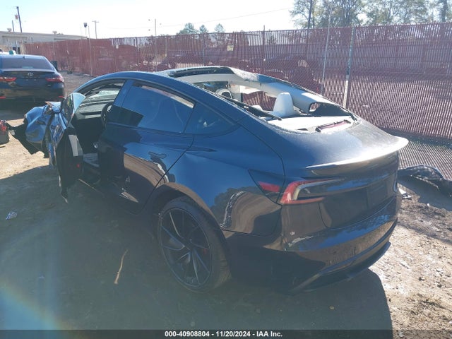 2024 TESLA MODEL 3 5YJ3E1ET6RF848843 Photo 2
