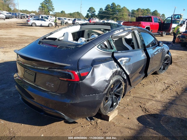 2024 TESLA MODEL 3 5YJ3E1ET6RF848843 Photo 3