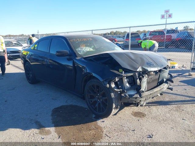40908847 :رقم المزاد ، 2C3CDXBG8FH754681 vin ، 2015 Dodge Charger Se مزاد بيع