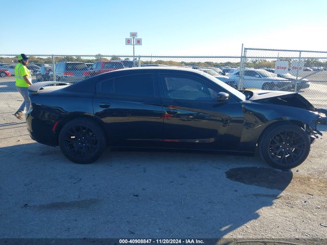 40908847 :رقم المزاد ، 2C3CDXBG8FH754681 vin ، 2015 Dodge Charger Se مزاد بيع