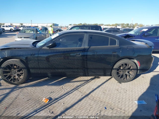 40908847 :رقم المزاد ، 2C3CDXBG8FH754681 vin ، 2015 Dodge Charger Se مزاد بيع