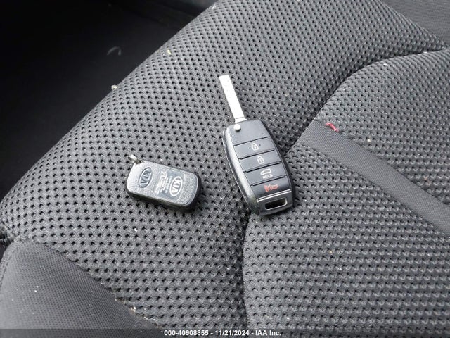 KIA Optima Lx 2019 5XXGT4L34KG374647 Image 11