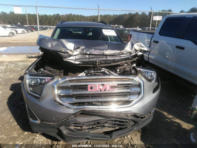 3GKALMEV8ML319862 GMC Terrain Fwd Sle