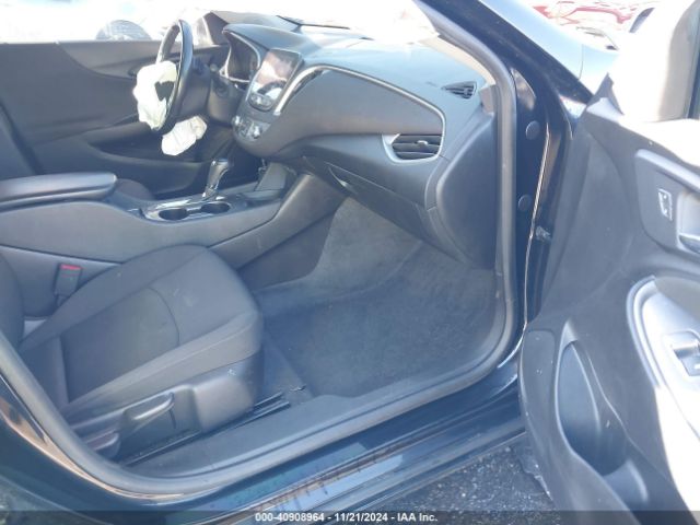 1G1ZG5ST8KF211303 Chevrolet MALIBU RS