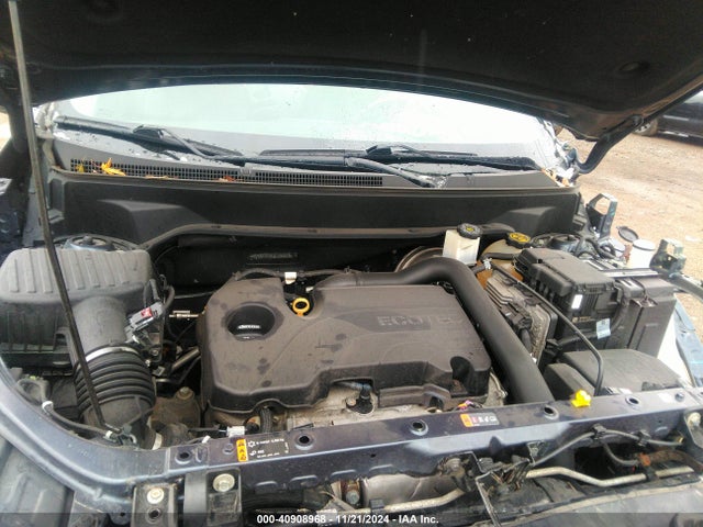 3GNAXJEV8JL126807 Chevrolet EQUINOX LT