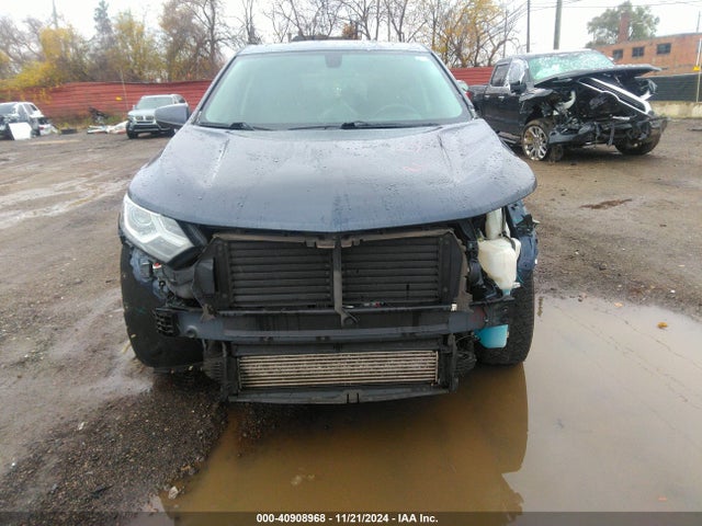 3GNAXJEV8JL126807 Chevrolet EQUINOX LT
