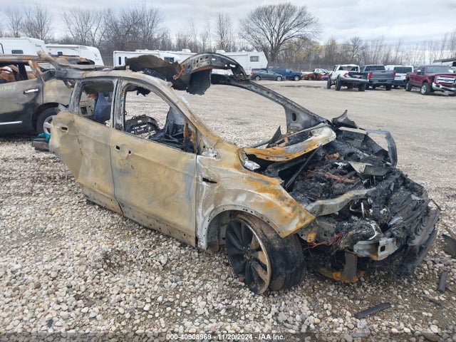 Ford ESCAPE SE 2019 1FMCU9GD5KUB07101 Image 1
