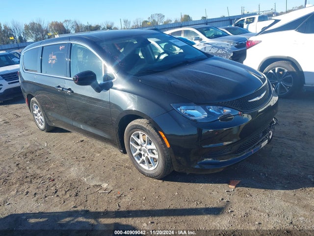 Chrysler Voyager Lx 2023 2C4RC1CG6PR534147 Image 1