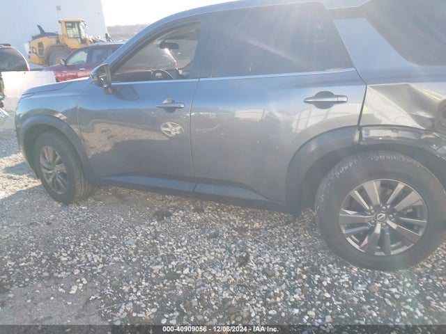 5N1DR3AC0NC211959 Nissan Pathfinder S 4wd