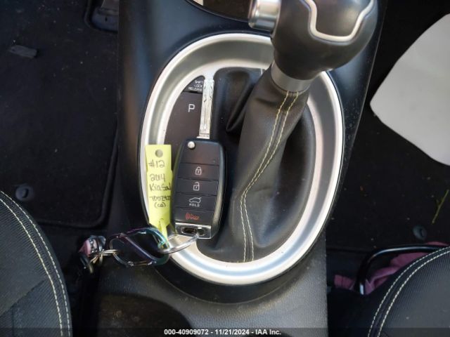 KNDJP3A56E7038746 KIA SOUL +