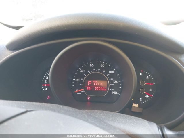 KNDJP3A56E7038746 KIA SOUL +