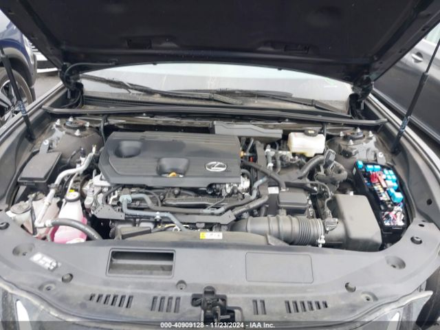 58ADA1C11RU045743 Lexus ES 300H