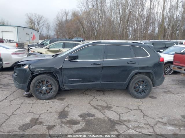 1C4PJMCB7EW164219 Jeep Cherokee Latitude