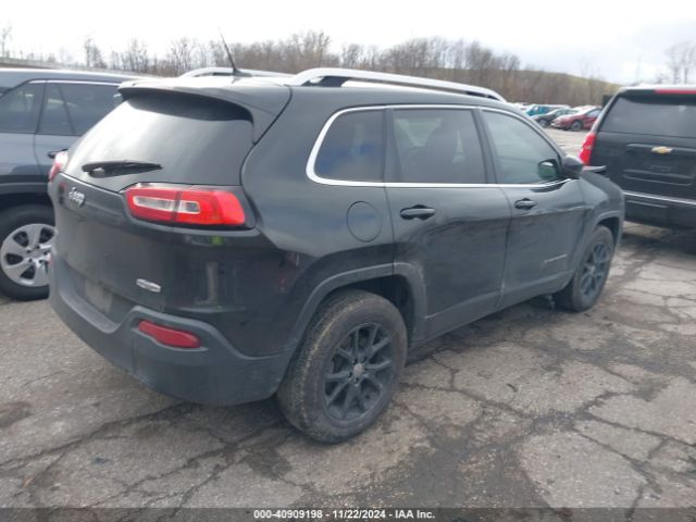 1C4PJMCB7EW164219 Jeep Cherokee Latitude