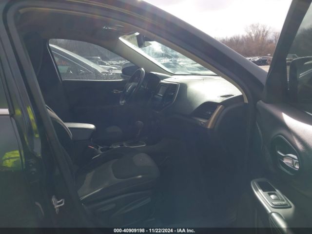 1C4PJMCB7EW164219 Jeep Cherokee Latitude