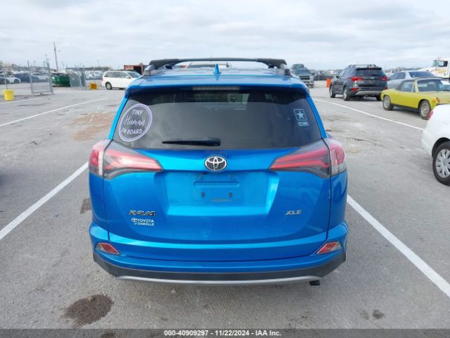 JTMWFREV5HD100004 Toyota Rav4 Xle