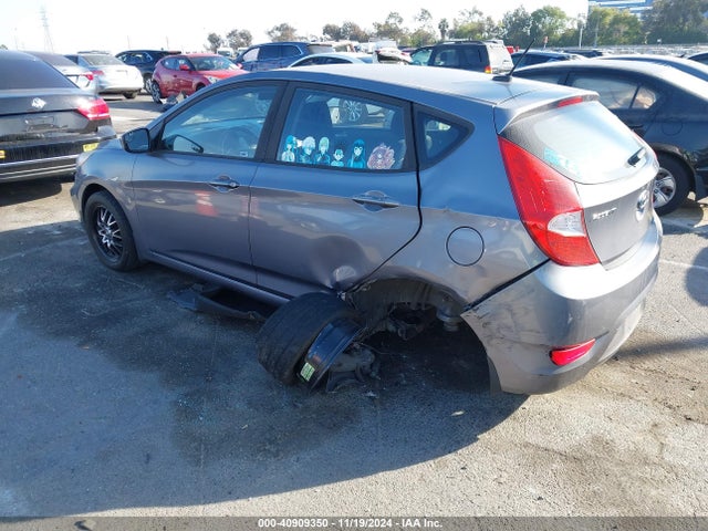 KMHCT5AE5GU275938 Hyundai ACCENT SE