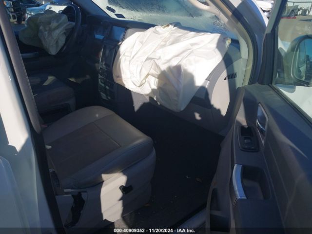 2008 CHRYSLER TOWN & COUNTRY 2A8HR54P88R709458 Photo 4