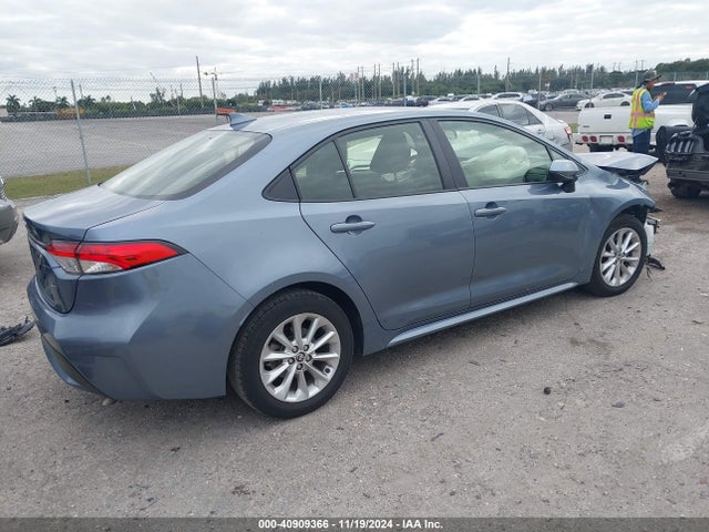 Toyota COROLLA LE 2022 JTDVPMAE6NJ222000 Image 4
