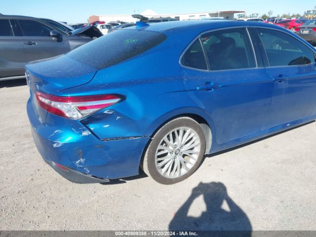 4T1B21HK8KU011110 Toyota Camry Hybrid Xle