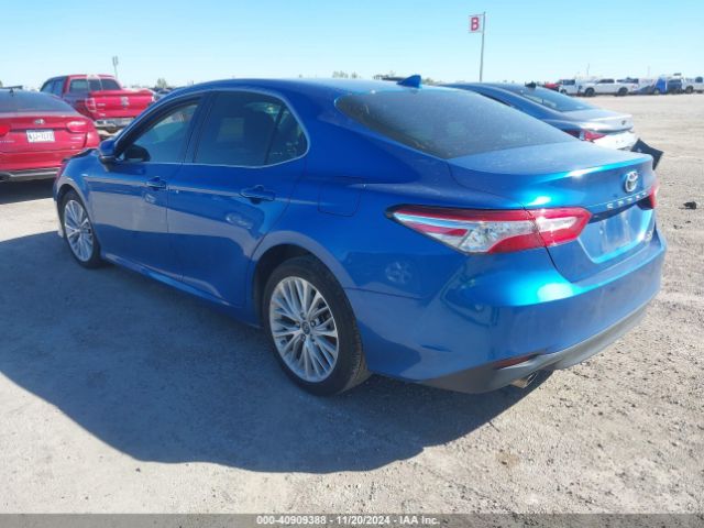 4T1B21HK8KU011110 Toyota Camry Hybrid Xle