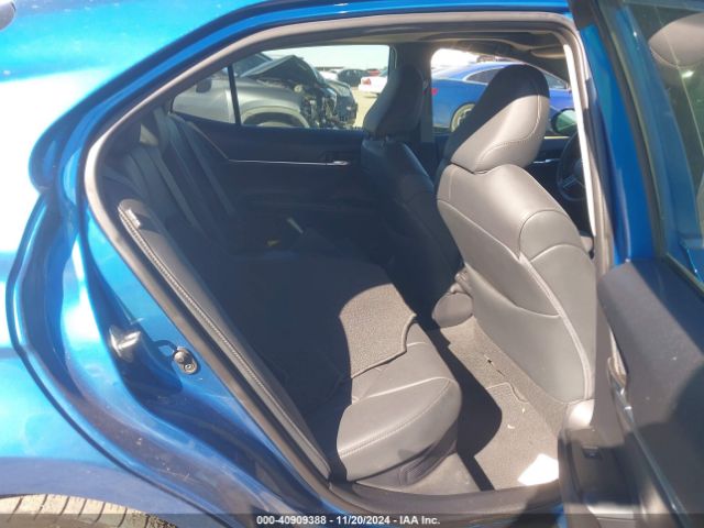 4T1B21HK8KU011110 Toyota Camry Hybrid Xle