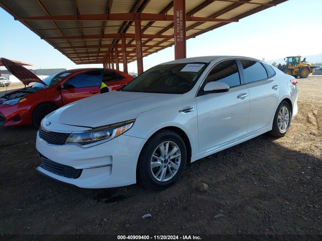 KIA Optima Lx 2018 5XXGT4L3XJG219454 Image 2