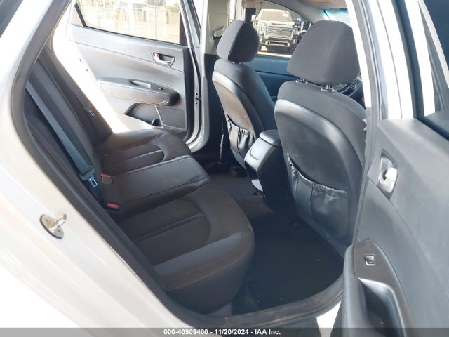 KIA Optima Lx 2018 5XXGT4L3XJG219454 Image 8