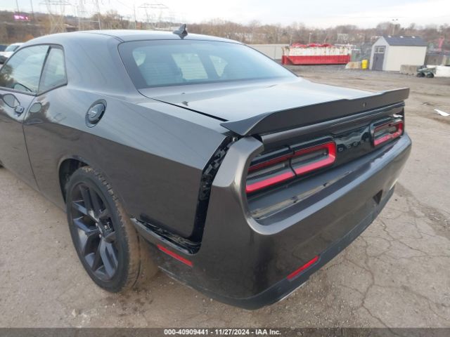 2C3CDZJG7MH564185 Dodge Challenger Gt