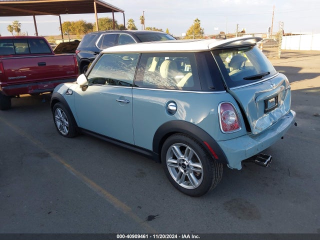 2013 MINI HARDTOP WMWSV3C57DT390552 Photo 2