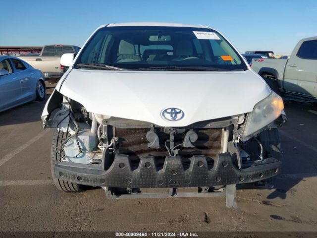 5TDKK3DC9ES464627 Toyota Sienna Le V6 8 Passenger