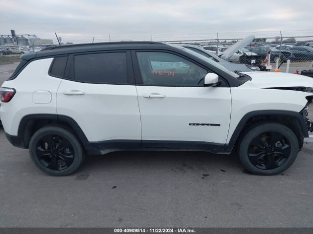 3C4NJDBB6KT683577 Jeep Compass Altitude 4x4