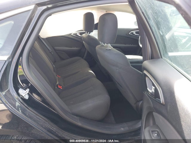 1C3CCCAB5GN104636 Chrysler 200 Limited
