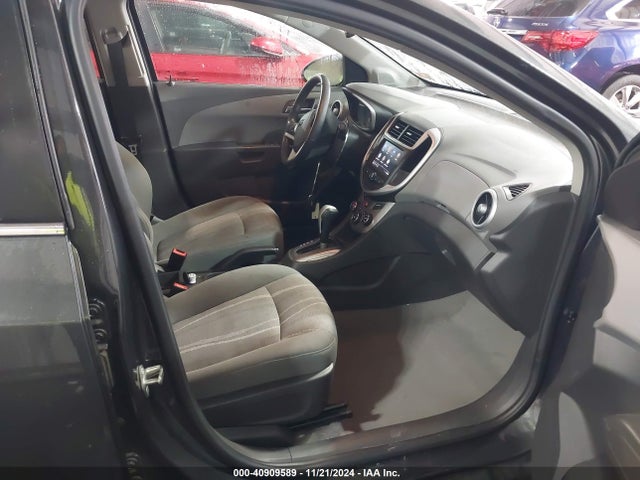 1G1JD5SB6L4122727 Chevrolet Sonic Fwd  Lt