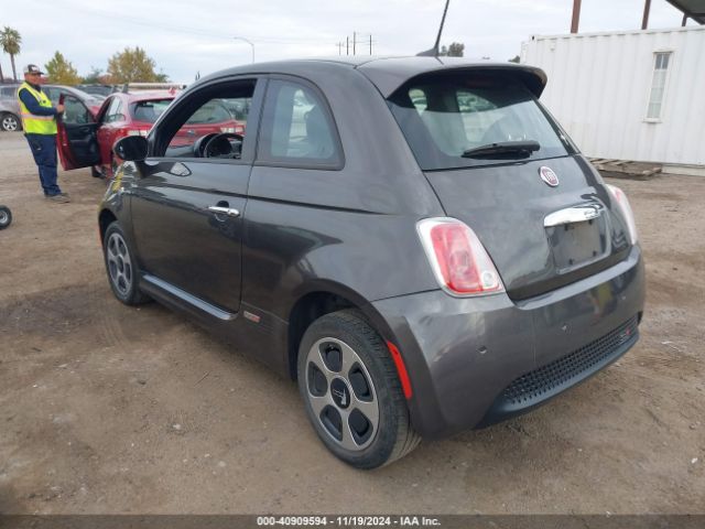 2016 FIAT 500E 3C3CFFGE5GT113783 Photo 2