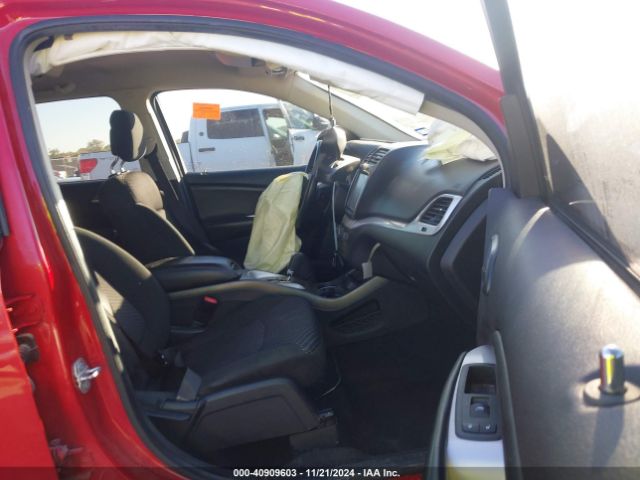 3C4PDCBB1KT860384 Dodge JOURNEY SE