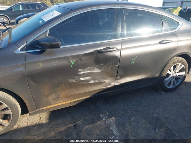 1C3CCCAB2FN658330 Chrysler 200 Limited