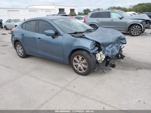 2015 3MZBM1U78FM168207 main image