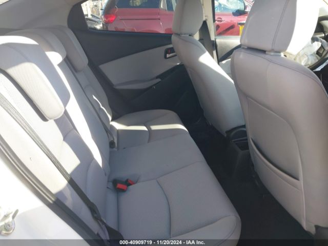 3MYDLBYVXKY511097 Toyota YARIS LE