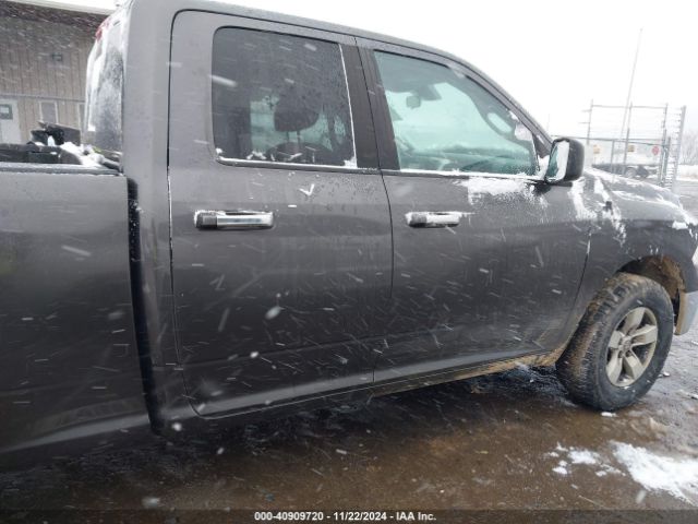 1C6RR7GG5HS583598 RAM 1500 Slt  4x4 6'4 Box
