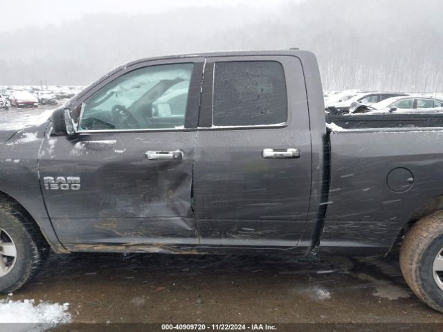 1C6RR7GG5HS583598 RAM 1500 Slt  4x4 6'4 Box