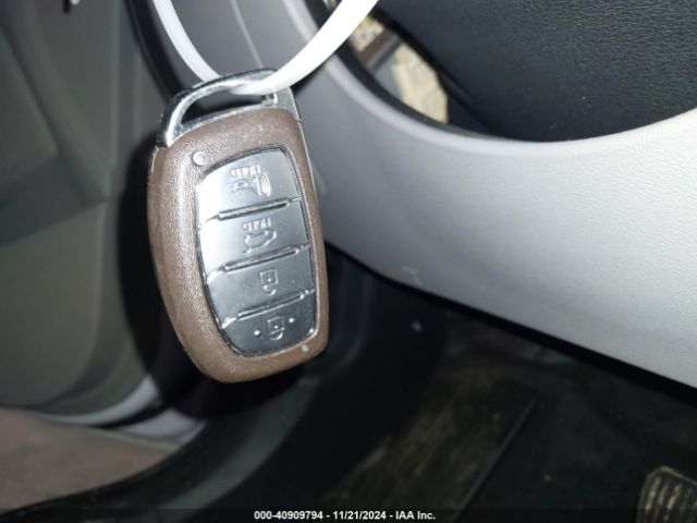 KM8J3CA49KU988112 Hyundai Tucson Value